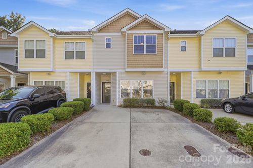 108 Saint Vincent Pl, Mount Holly, NC, 28120-2284 | Card Image