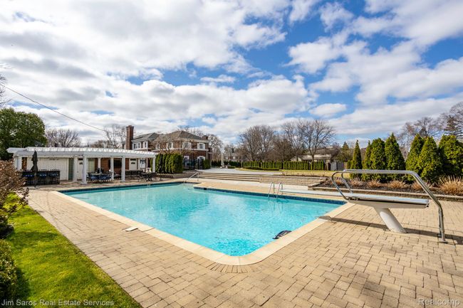 15701 Windmill Pointe Dr, House other with 6 bedrooms, 7 bathrooms and null parking in Grosse Pointe Park MI | Image 38