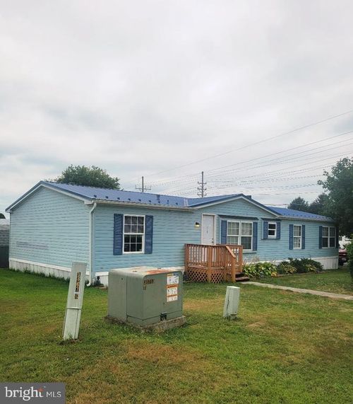 78 Majestic Dr, MARTINSBURG, WV, 25401-5165 | Card Image