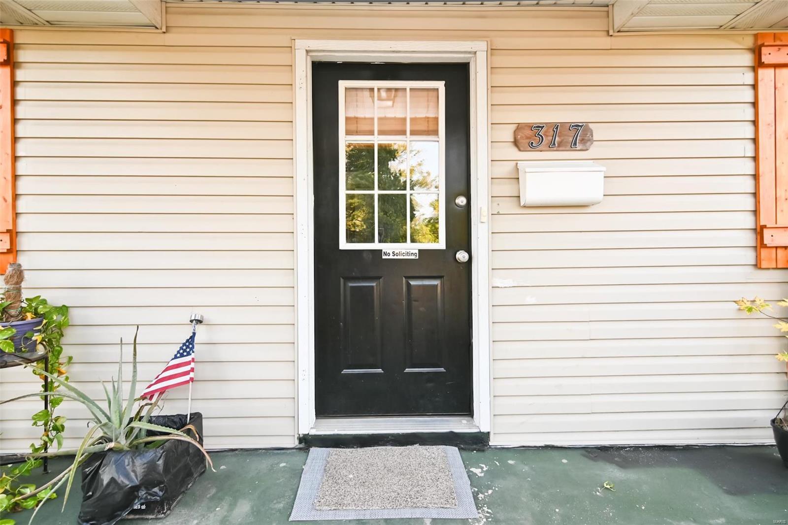 Washington Ave, Lebanon, MO 65536