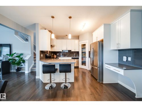 6305 167a Ave Nw, Edmonton, AB, T5Y3P7 | Card Image