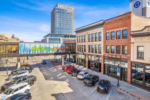203-117 Broadway N, Fargo, ND, 58102-5096 | Card Image