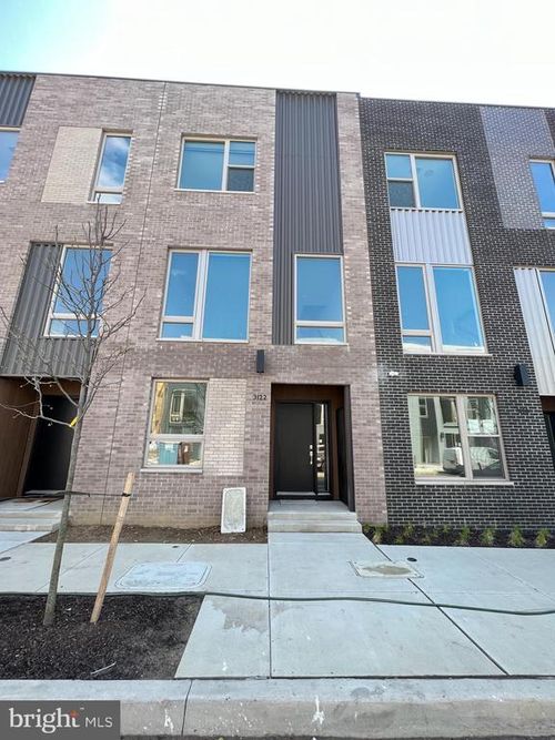 3122 Beachview Ln, PHILADELPHIA, PA, 19125-4366 | Card Image