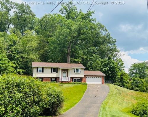 3 Woodbury Circle, Nitro, WV, 25143 | Card Image