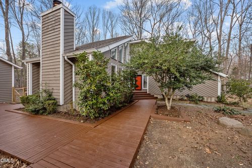 105 Oakstone Dr, Chapel Hill, NC, 27514-9585 | Card Image