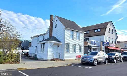 2-141 Bridgeboro St, RIVERSIDE, NJ, 08075-3201 | Card Image