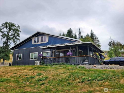 616 Smokey Valley Rd, Toledo, WA, 98591-9428 | Card Image