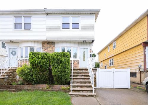 394 Stobe Ave, Staten Island, NY, 10306-5246 | Card Image