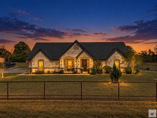 6123 Fm 1701, Avery, TX, 75554-4084 | Card Image