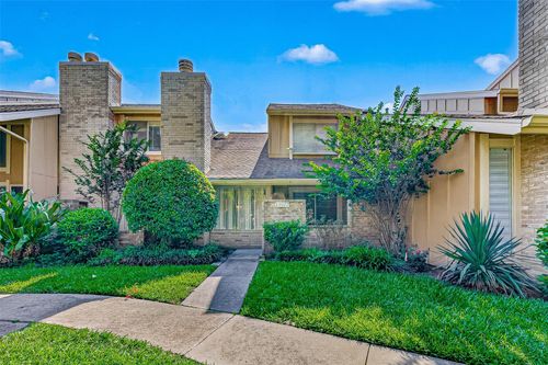 11677 Village Place Dr, Houston, TX, 77077-6758 | Card Image