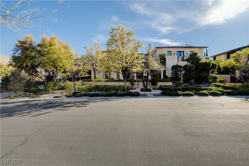 11 Sable Ridge Ct, Las Vegas, NV, 89135-7868 | Card Image