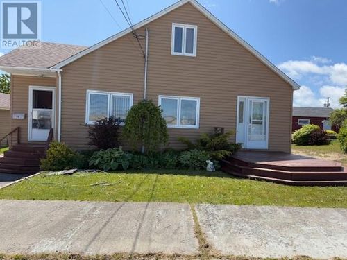 69 Queen St, Stephenville, NL, A2N2M6 | Card Image