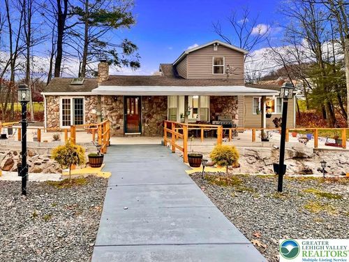 447 Saint Johns Rd, Drums, PA, 18222-1609 | Card Image