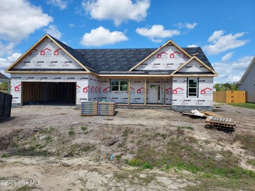 657 Bright Harvest Dr, Maysville, NC, 28555-0600 | Card Image