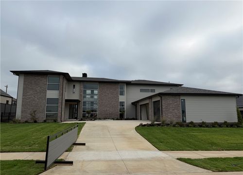 6503 W Bluestar Rd, Cave Springs, AR, 72718 | Card Image