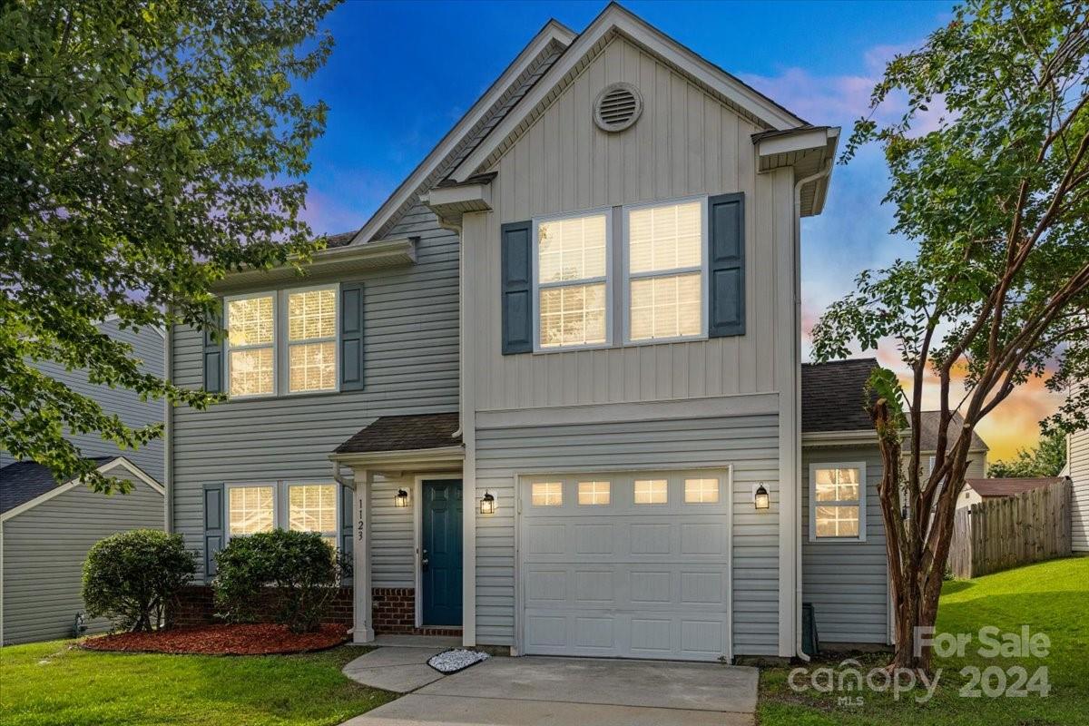 Blue Topaz Dr, Dallas, NC 28034