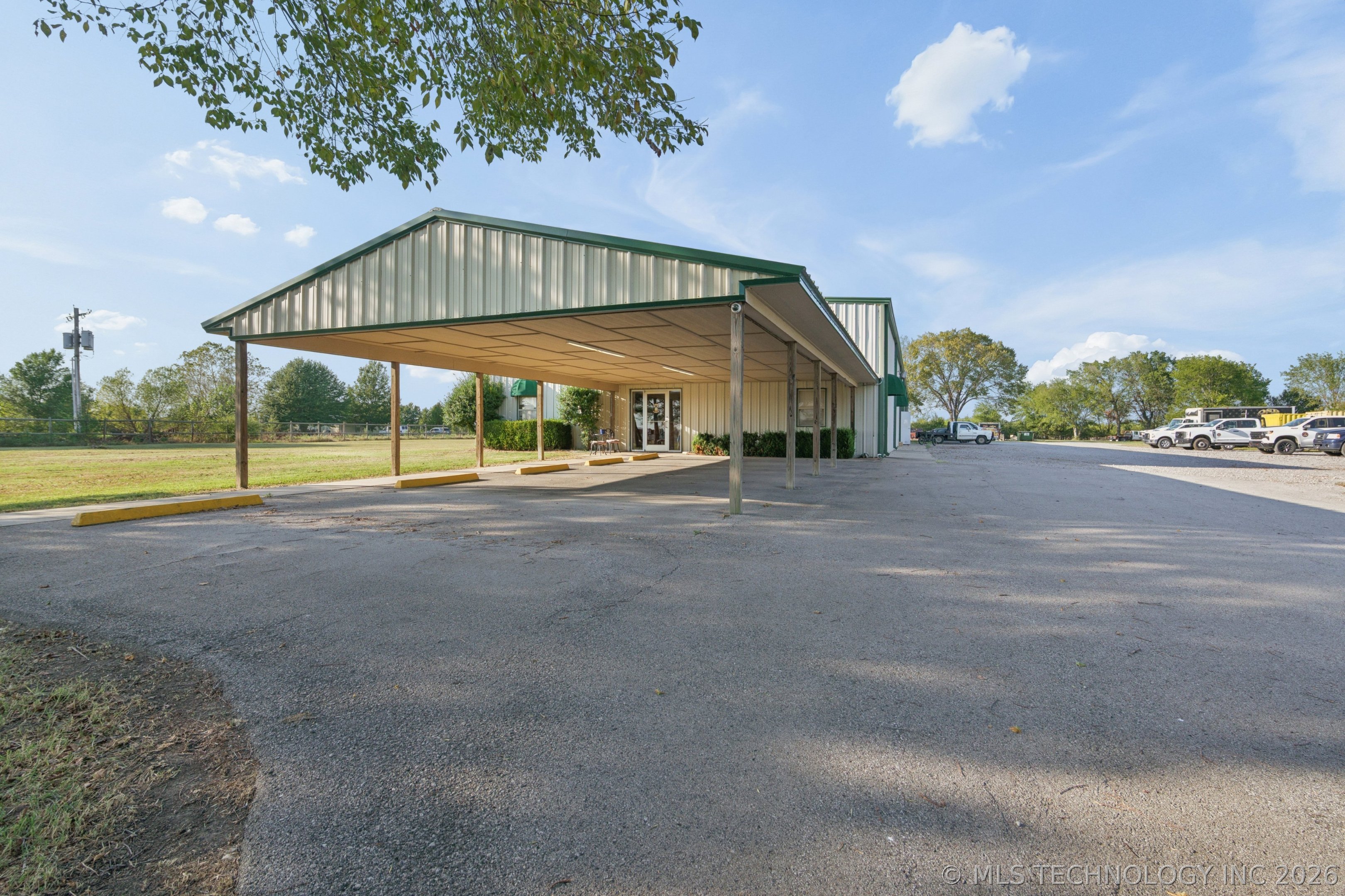 14265 E 590 Rd, Inola, OK 74036