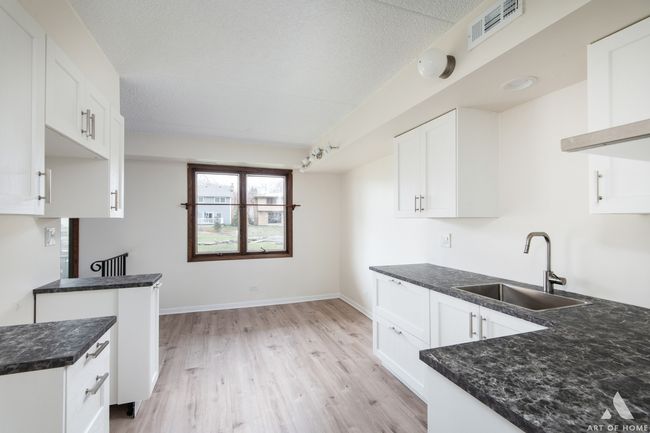 APT-1S - 9 Cinnamon Creek Dr, Condo with 2 bedrooms, 2 bathrooms and 2 parking in Palos Hills IL | Image 8