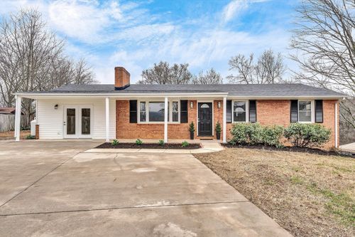 1462 Lakeridge Cir, Troutville, VA, 24175-6761 | Card Image