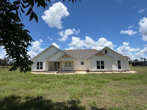 45 Lakeview Cir, Nashville, GA, 31639-6300 | Card Image