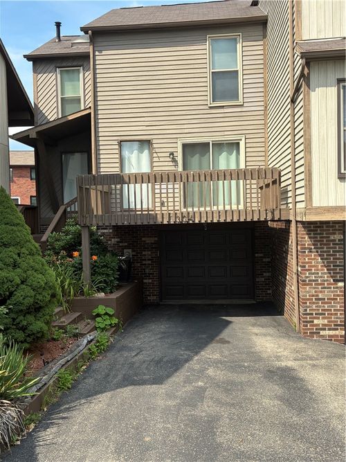 304 Spring Run Dr, Monroeville, PA, 15146-3346 | Card Image
