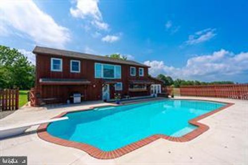 pool-house-490 Siegfriedale Road, KUTZTOWN, PA, 19530 | Card Image