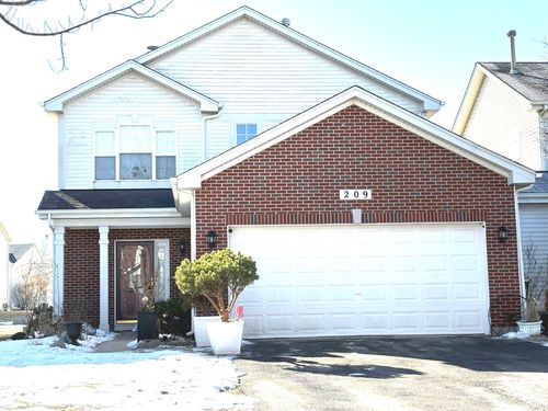 209 W Norwell Ln, Round Lake, IL, 60073-5667 | Card Image