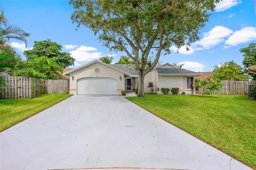 10445 Nw 31st Ct, Sunrise, FL, 33351-6854 | Card Image