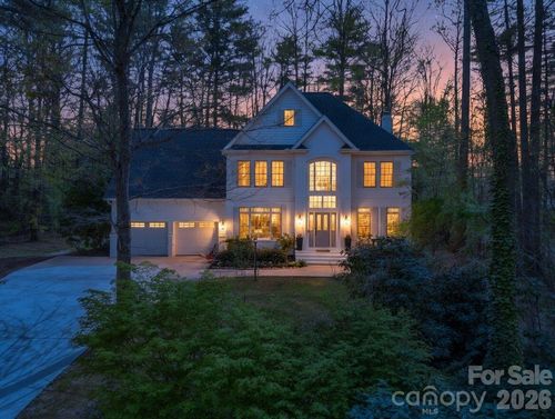 311 Red Fox Cir, Asheville, NC, 28803-3381 | Card Image