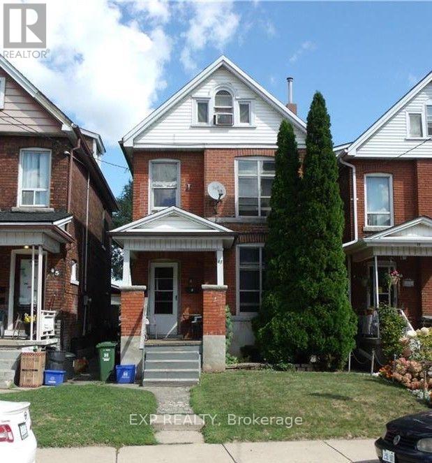 Residential in Hamilton (Landsdale) 2