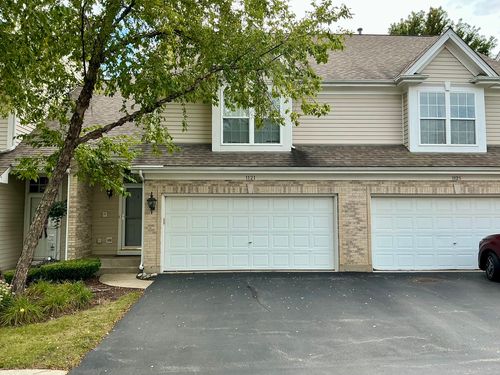 1121 E Danbury Dr, Cary, IL, 60013-1868 | Card Image
