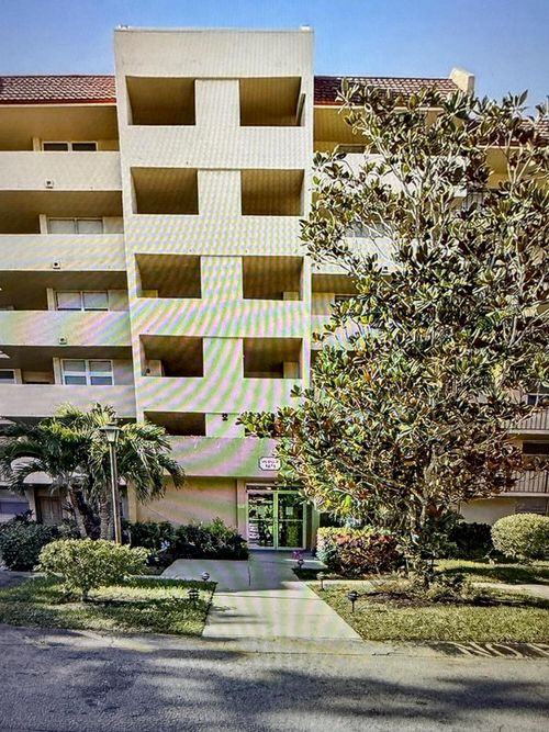 169-3671 Environ Boulevard, Lauderhill, FL, 33319 | Card Image