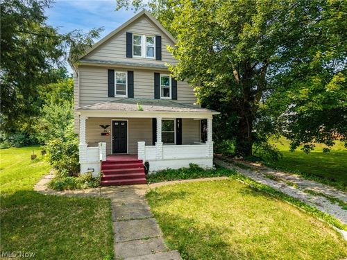 36 W Hiram St, Barberton, OH, 44203-1506 | Card Image