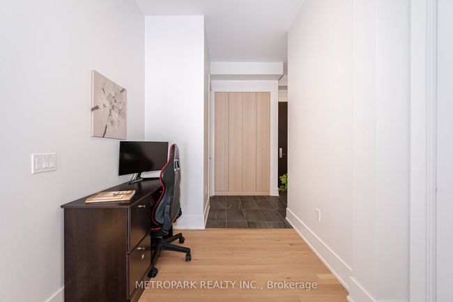 PH215 - 9000 Jane St, Condo with 2 bedrooms, 3 bathrooms and null parking in Concord ON | Image 6