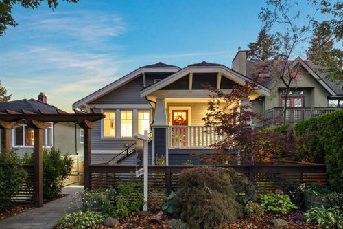 2058 E 5th Ave, Vancouver, BC, V5N1M4 | Card Image