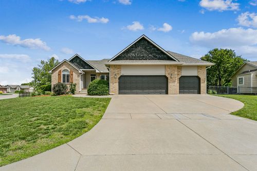 814 S Zelta Ct, Wichita, KS, 67207-7024 | Card Image