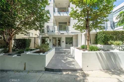 1a-10911 Wellworth Ave, Los Angeles, CA, 90024-6247 | Card Image