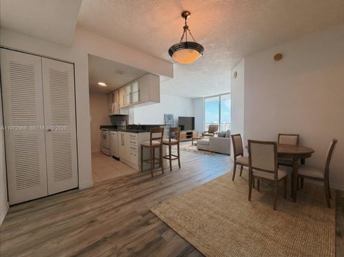 apt-2009-275 Ne 18th St, Miami, FL, 33132-1252 | Card Image