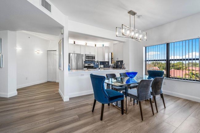 APT-401 - 300 Uno Lago Dr, Condo with 3 bedrooms, 2 bathrooms and null parking in Juno Beach FL | Image 10
