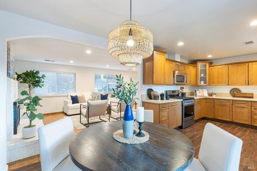 111 S Franklin Street, Napa, CA, 94559 | Card Image