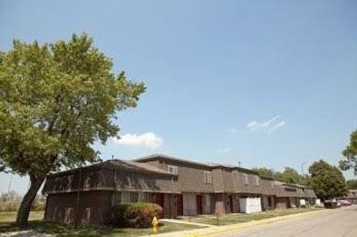 147-901 N 35th St, Council Bluffs, IA, 51501-0695 | Card Image