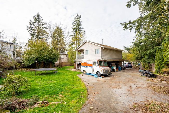 23818 Fraser Highway, House other with 5 bedrooms, 2 bathrooms and 4 parking in Langley BC | Image 9
