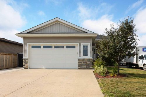 741 Beacon Hill Drive, Fort Mcmurray, AB, T9H2P6 | Card Image