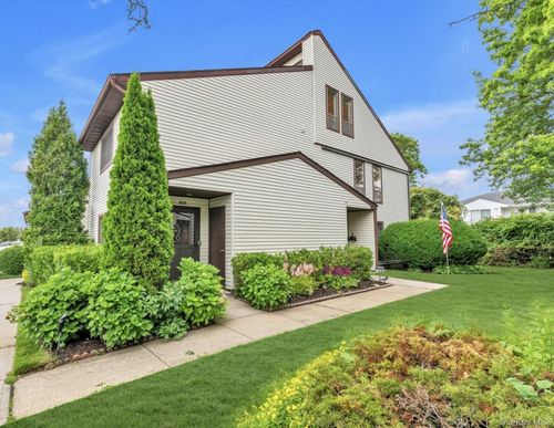 1802-100 Daly Blvd, Oceanside, NY, 11572-6020 | Card Image