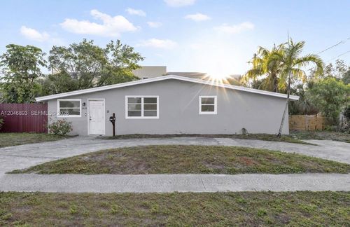 3430 Nw 43rd Ave, Lauderdale Lakes, FL, 33319-5741 | Card Image