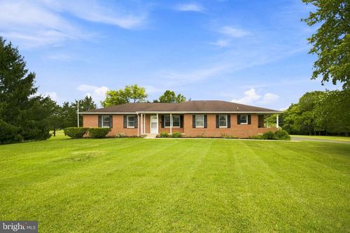 108 Cherry Hill Farm Dr, KEARNEYSVILLE, WV, 25430-5620 | Card Image