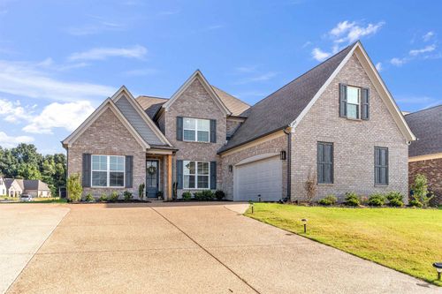 200 Valleyview Ln, Oakland, TN, 38060-5015 | Card Image
