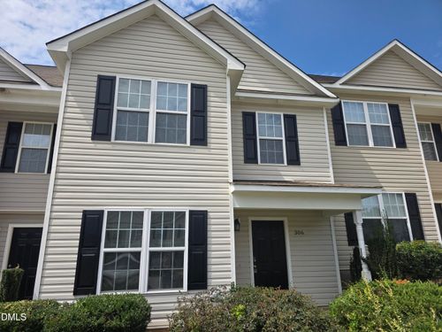 306 Whitehall Ct, Clayton, NC, 27520-4945 | Card Image