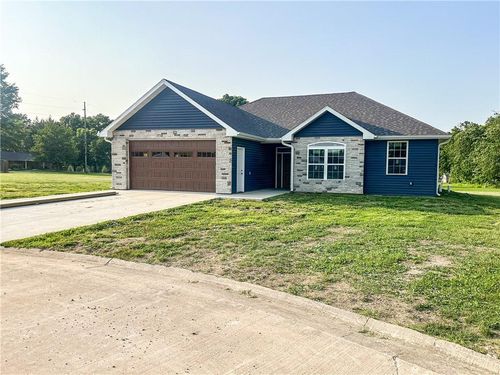 100 Brookside Ct, Brookfield, MO, 64628-2479 | Card Image
