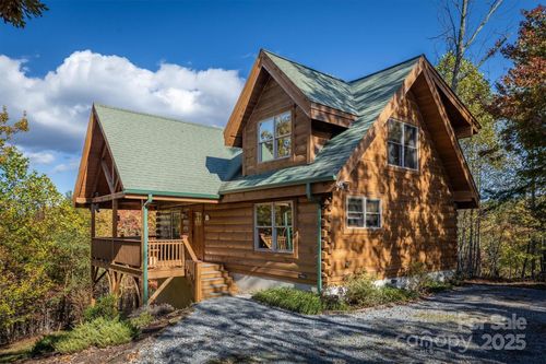 1143 Grandview Peaks Dr, Nebo, NC, 28761-0169 | Card Image